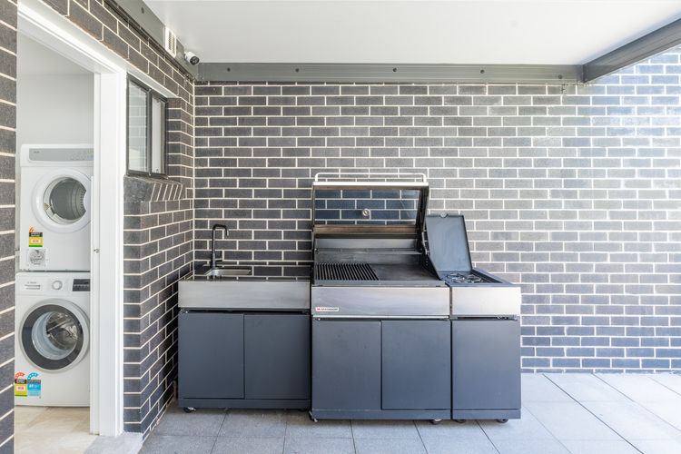 The Sweet Escape, 119B Shoal Bay Rd – location, air con, linen, Wi-Fi