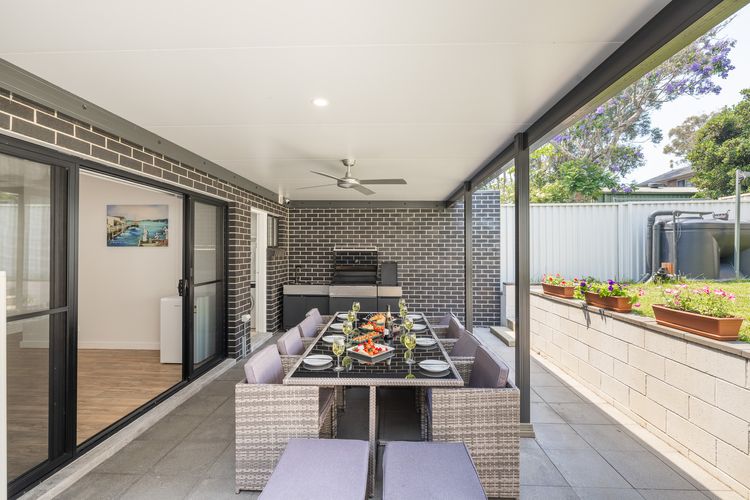 The Sweet Escape, 119B Shoal Bay Rd – location, air con, linen, Wi-Fi