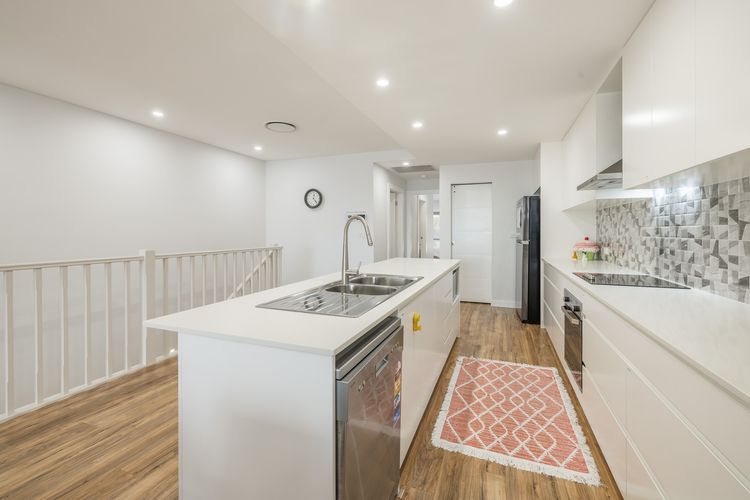 The Sweet Escape, 119B Shoal Bay Rd – location, air con, linen, Wi-Fi