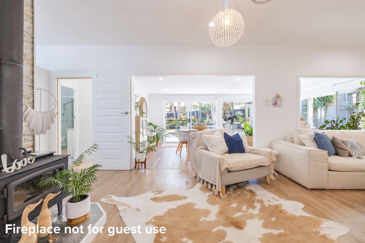 Retreat at Nelson, 2 Hough St – air conditioned and Wi-Fi