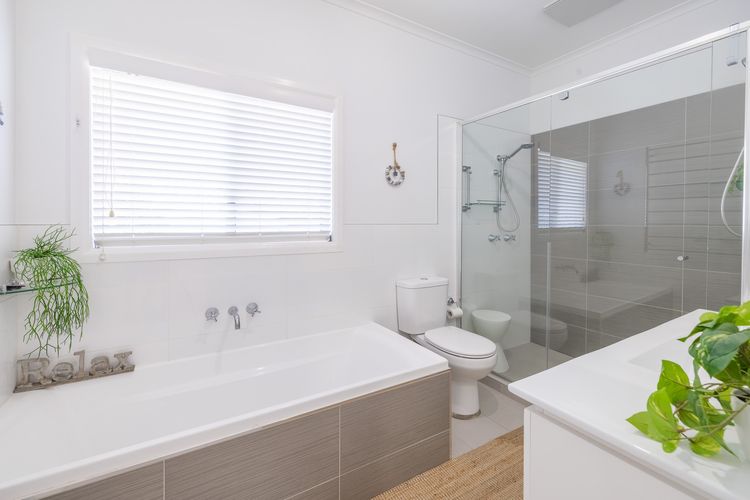 Retreat at Nelson, 2 Hough St – air conditioned, Wi-Fi, Linen and Bed Making