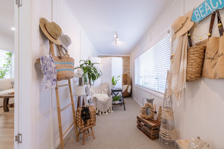 Retreat at Nelson, 2 Hough St – air conditioned, Wi-Fi, Linen and Bed Making