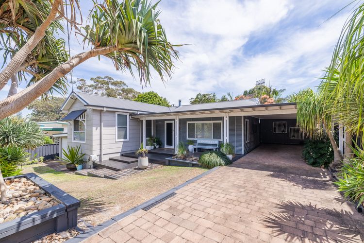 Retreat at Nelson, 2 Hough St – air conditioned, Wi-Fi, Linen and Bed Making