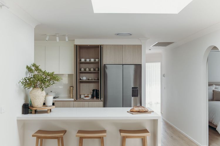 Bay House Shoal Bay, 36 Government Rd – ducted air conditioning, boat parking, linen and only 450 metres to the water