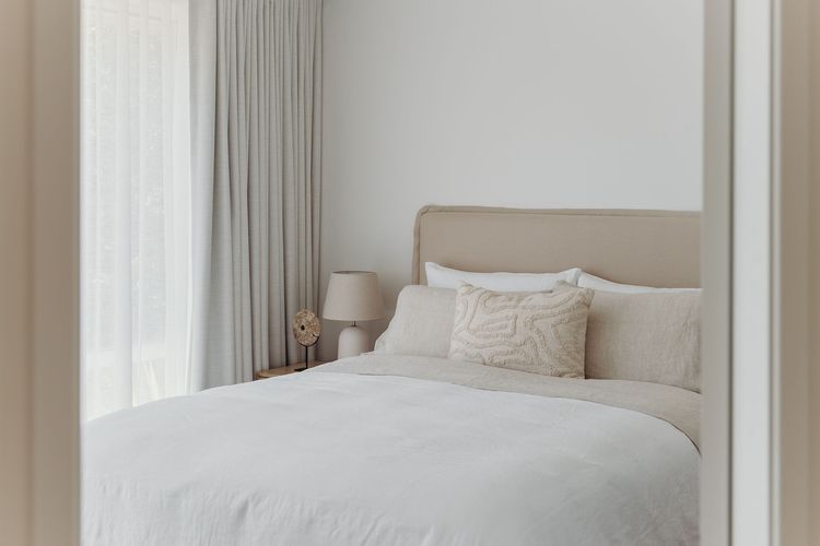 Bay House Shoal Bay, 36 Government Rd – ducted air conditioning, boat parking, linen and only 450 metres to the water