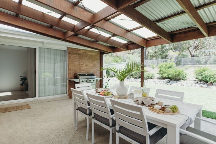 Bay House Shoal Bay, 36 Government Rd – ducted air conditioning, boat parking, linen and only 450 metres to the water