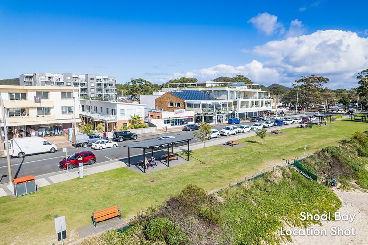Bay House Shoal Bay, 36 Government Rd – ducted air conditioning, boat parking, linen and only 450 metres to the water