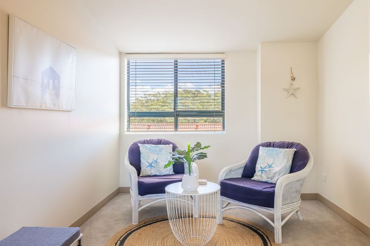 Nelson Bay Breeze Apartments, 33/1 Trafalgar St – Aircon, Wi-Fi, Linen, Pool