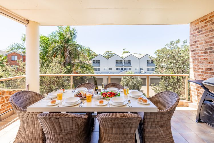 Cottage Court, 3/6-10 Weatherly Cl – Air Con, WiFi, Garage Parking