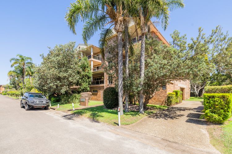 Cottage Court, 3/6-10 Weatherly Cl – Air Con, WiFi, Garage Parking