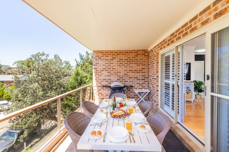 Cottage Court, 3/6-10 Weatherly Cl – Air Con, WiFi, Garage Parking