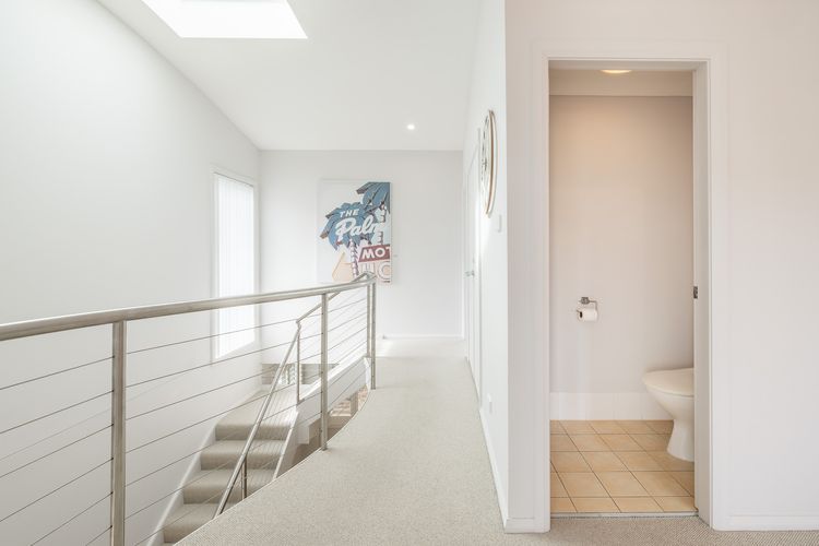 Sandcastles, 1/8 Ala Moana Way – air conditioned townhouse with Wi-Fi and Complex Pool