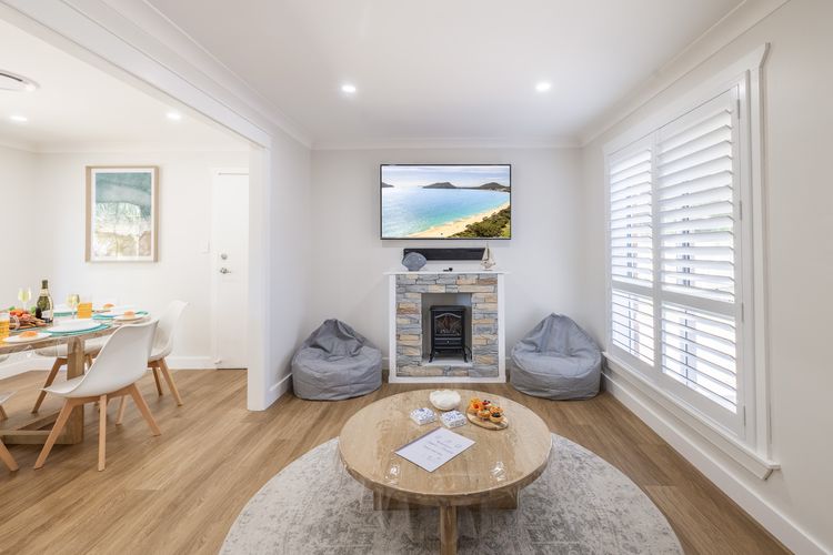 Puppers Paradise, 14 Charthouse Ave – Pet Friendly, Ducted Air