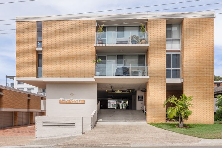 The Crest, 6/6-8 Tomaree Rd – Coastal Comfort & Bay Views – 100 metres to Shoal Bay Beach