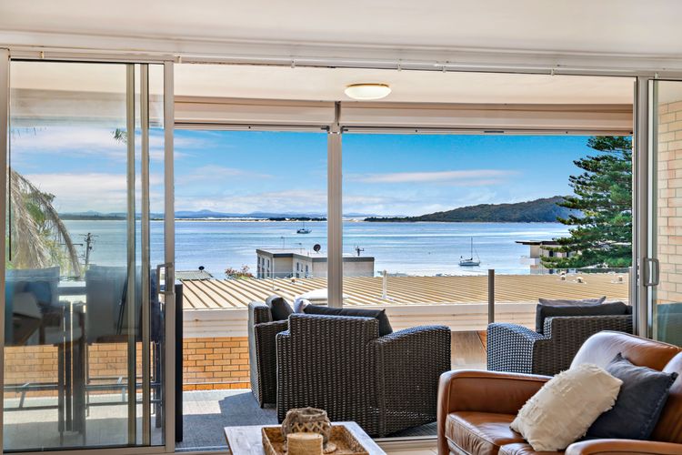 The Crest, 6/6-8 Tomaree Rd – Bay Views, Coastal Escape – 100 metres to Shoal Bay Beach