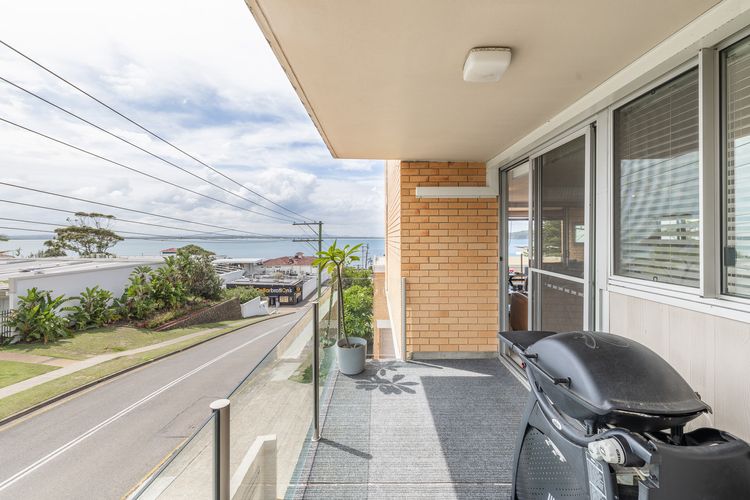 The Crest, 6/6-8 Tomaree Rd – Coastal Comfort & Bay Views – 100 metres to Shoal Bay Beach