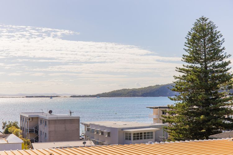 The Crest, 6/6-8 Tomaree Rd – Bay Views, Coastal Escape – 100 metres to Shoal Bay Beach