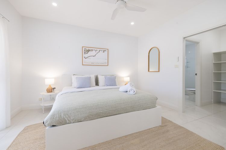 57 Tomaree Road House – Pool, Air-con, Wi-fi, Boat Parking