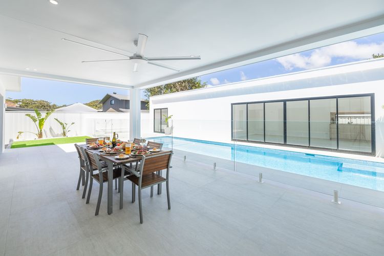 57 Tomaree Road House – Pool, Air-con, Wi-fi, Boat Parking