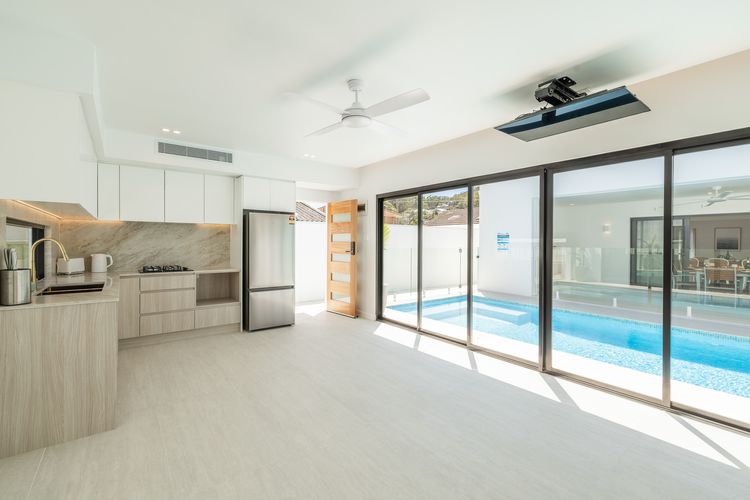 57 Tomaree Road Complex – House and Cabana with Pool, Linen, Air-con, Wi-fi, Boat Parking