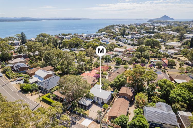 Belle Mer at the Bay, 86 Galoola Dr – Pool, Linen , Air Conditioning and Pet Friendly