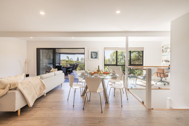 Belle Mer at the Bay, 86 Galoola Dr – Pool, Linen , Air Conditioning and Pet Friendly