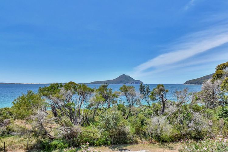 The Helm, 3/22 Voyager Cl – stunning water views, Wi-Fi