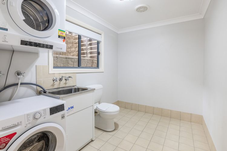 Seaview on Government, 58B Government Rd – Water Views, Air Con, Wi-Fi, Linen and Bed Making