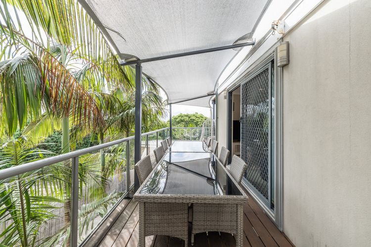 Seaview on Government, 58B Government Rd – Water Views, Air Con, Wi-Fi, Linen and Bed Making