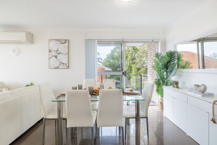 Sunset Towers, 12/25 Donald St – Linen, Air Con, WiFi, Views