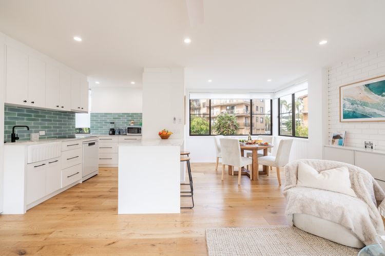 Villa Ellisa, 3/10 Columbia Close – Wi-Fi , parking and close to waterfront