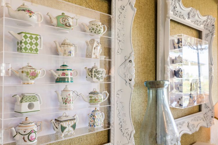 Dei Gratia High Tea House, 11A Loch Goyle Dr, Woodville – a quirky retreat with linen, aircon and Wi-Fi