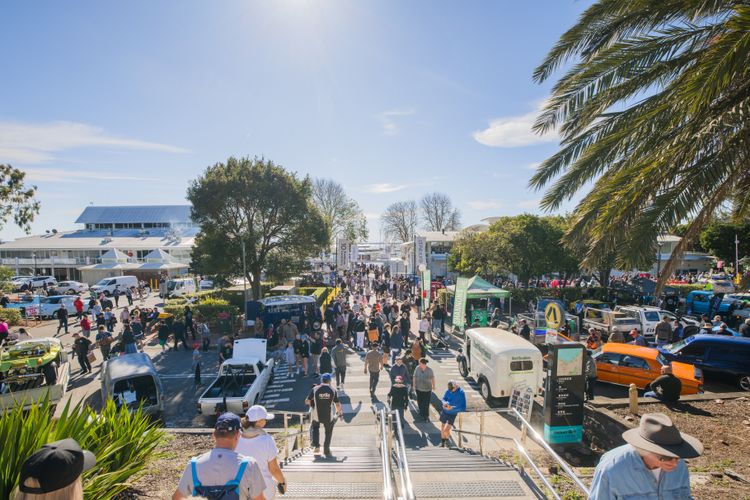 Yarramundi, 15/47 Magnus St – views, WiFI, Air Con and Linen