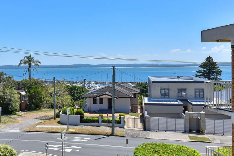 Yarramundi, 15/47 Magnus St – views, WiFI, Air Con and Linen