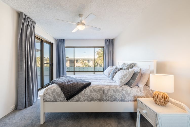 The Dunes, 5/38 Marine Dr – pool, tennis court, Wi-Fi