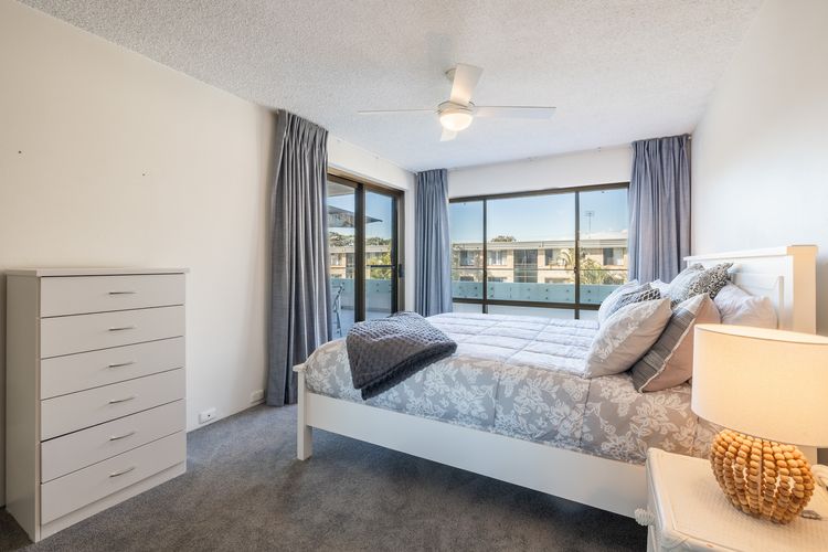 The Dunes, 5/38 Marine Dr – pool, tennis court, Wi-Fi