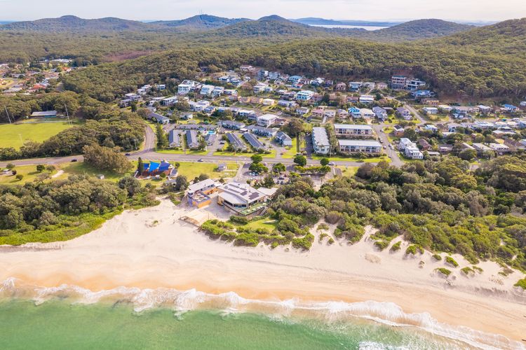 The Dunes, 5/38 Marine Dr – pool, tennis court, Wi-Fi