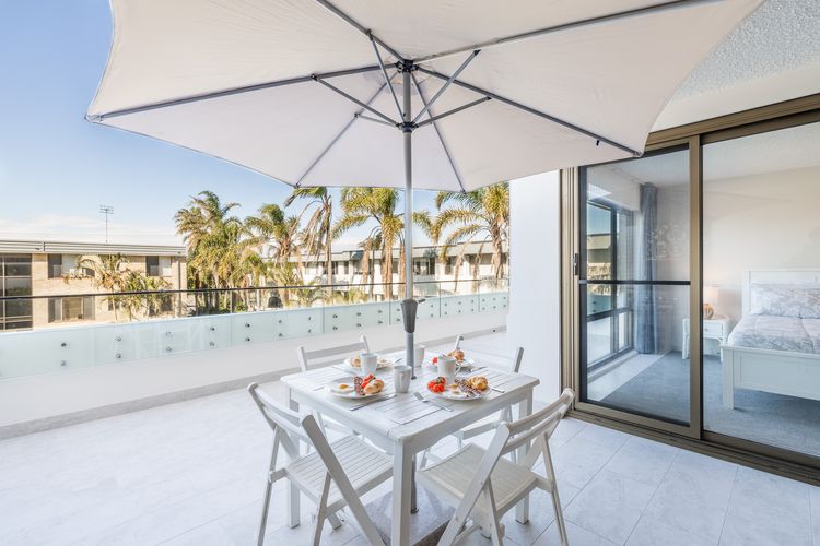 The Dunes, 5/38 Marine Dr – pool, tennis court, Wi-Fi