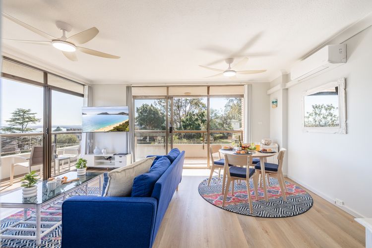 The Commodore, 5/9-11 Donald St – water views, air con, WiFi