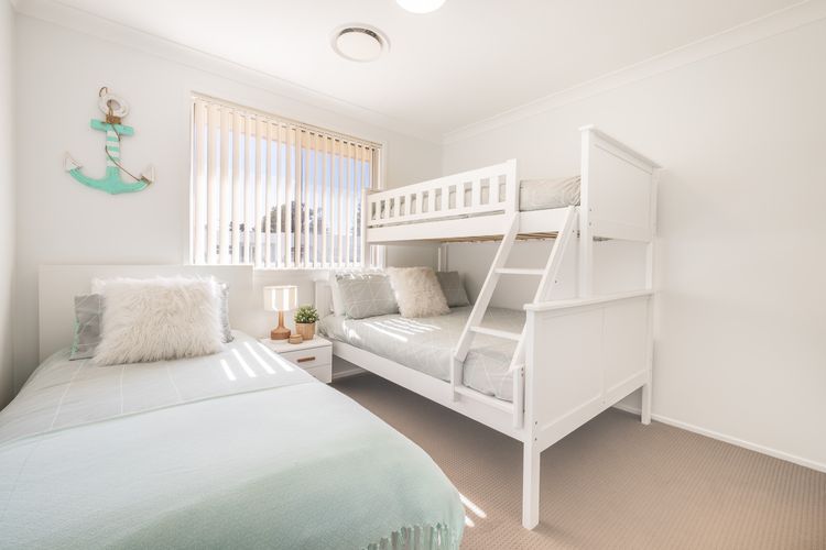 Felicita on Fitzroy, 2/14 Fitzroy St – Wi-Fi , Air Con , 250 metres to the waters edge