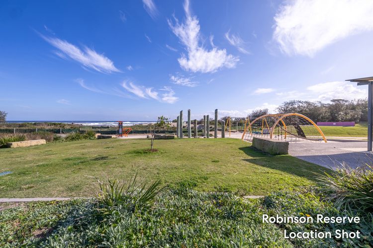 Felicita on Fitzroy, 2/14 Fitzroy St – Wi-Fi , Air Con , 250 metres to the waters edge