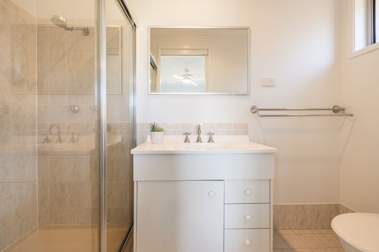 Felicita on Fitzroy, 2/14 Fitzroy St – Wi-Fi , Air Con , 250 metres to the waters edge