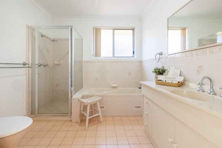 Felicita on Fitzroy, 2/14 Fitzroy St – Wi-Fi , Air Con , 250 metres to the waters edge