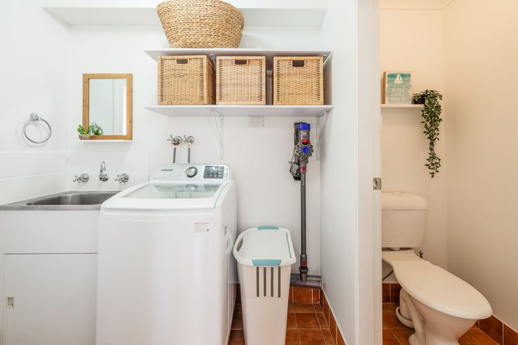 Felicita on Fitzroy, 2/14 Fitzroy St – Wi-Fi , Air Con , 250 metres to the waters edge