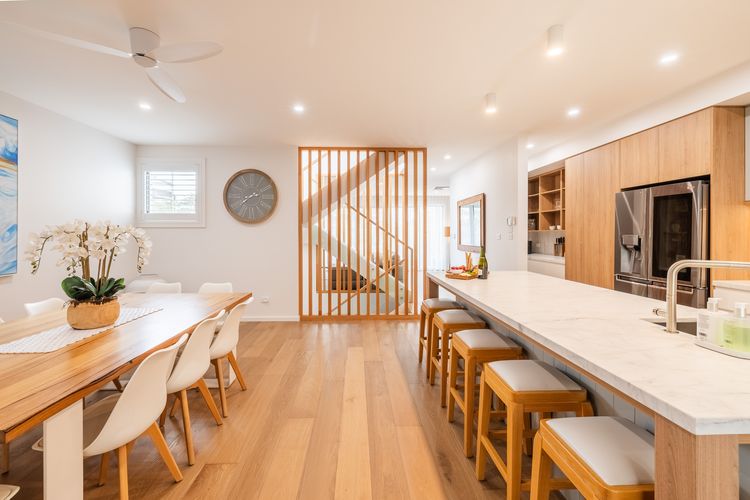 Gloucester Escape, 37a Gloucester St – stunning duplex with fabulous water views