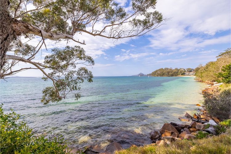 Gloucester Escape, 37a Gloucester St – stunning duplex with fabulous water views