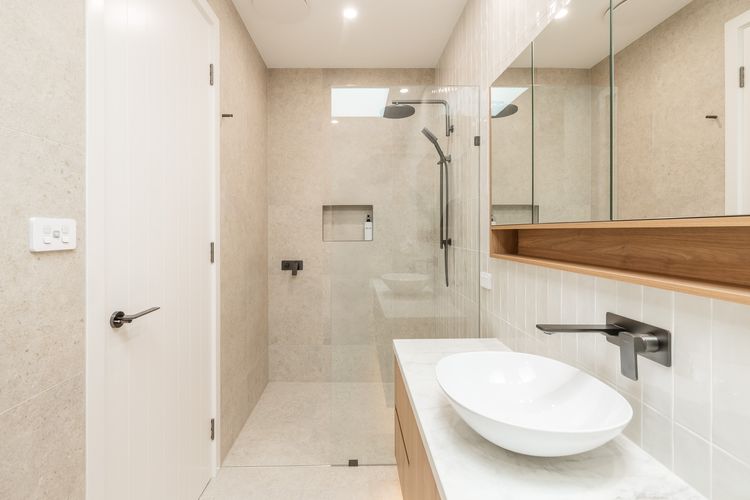 Gloucester Escape, 37a Gloucester St – stunning duplex with fabulous water views