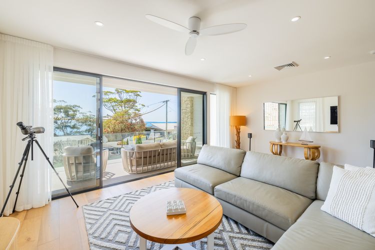 Gloucester Escape, 37a Gloucester St – stunning duplex with fabulous water views