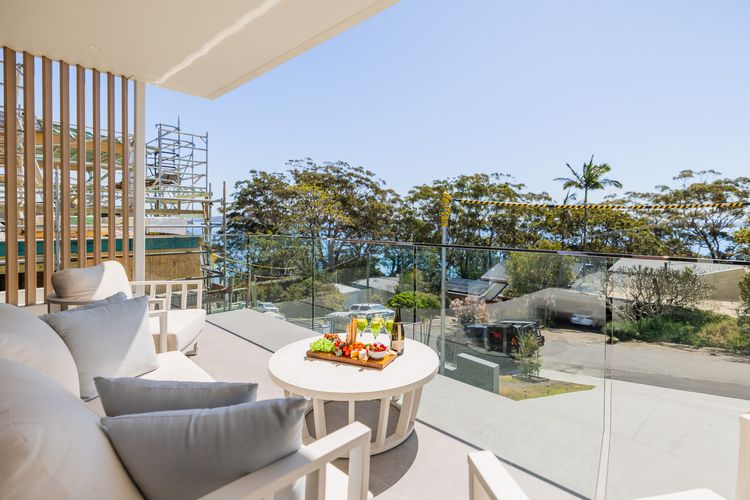 Gloucester Escape, 37a Gloucester St – stunning duplex with fabulous water views