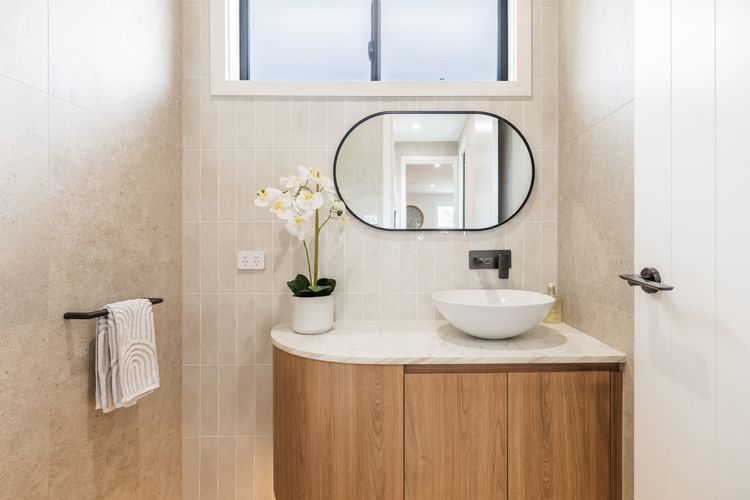 Gloucester Escape, 37a Gloucester St – stunning duplex with fabulous water views